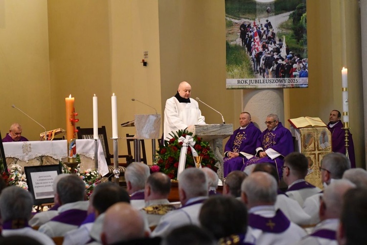 Ostatnie pożegnanie śp. ks. prałata Zbigniewa Stekiela