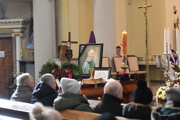 Ostatnie pożegnanie śp. ks. prałata Zbigniewa Stekiela