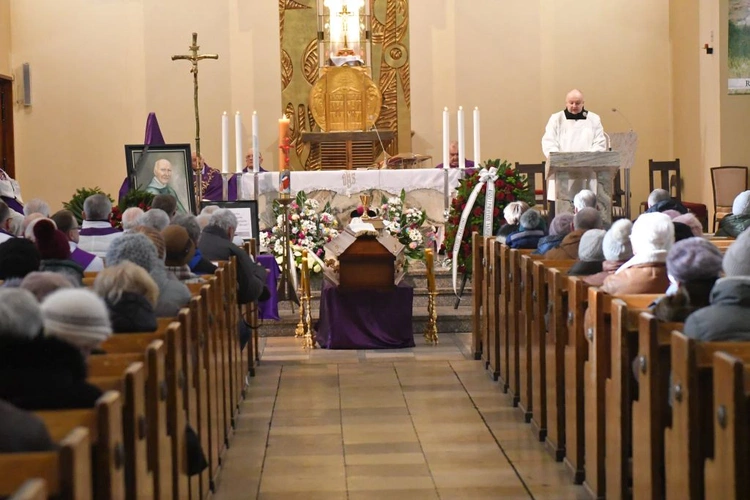 Ostatnie pożegnanie śp. ks. prałata Zbigniewa Stekiela