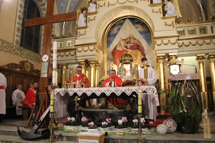 Zabawa. Kotwica w sanktuarium bł. Karoliny