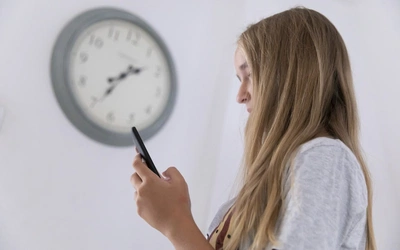 Jak pomóc młodym twórczo korzystać ze smartfona?