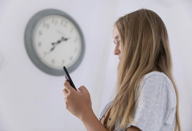 Jak pomóc młodym twórczo korzystać ze smartfona?