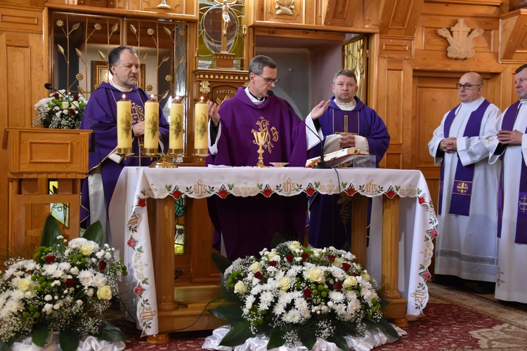 Przasnysz. Pogrzeb s. Marii Pii od Eucharystii