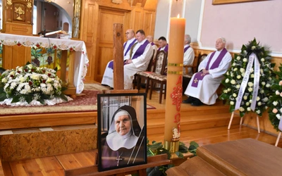 Przasnysz. Pogrzeb s. Marii Pii od Eucharystii