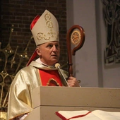 Bp Marek Solarczyk.