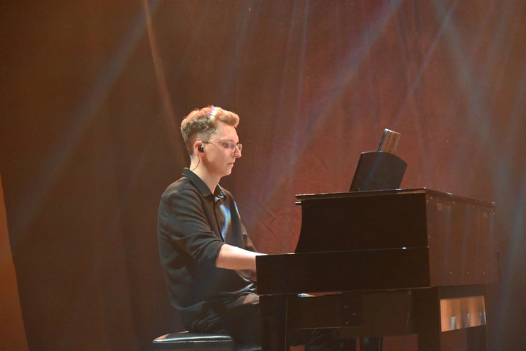 Koncert Sławka Uniatowskiego w Opolu