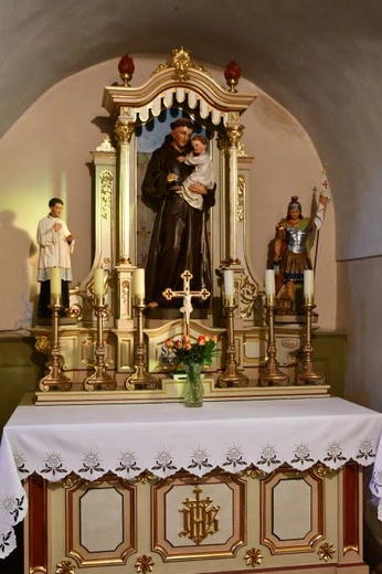 Wnętrze zabytkowej świątyni w Kotli odzyskało dawny blask