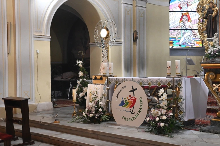 Adoracja Najświętszego Sakramentu w Grobnikach