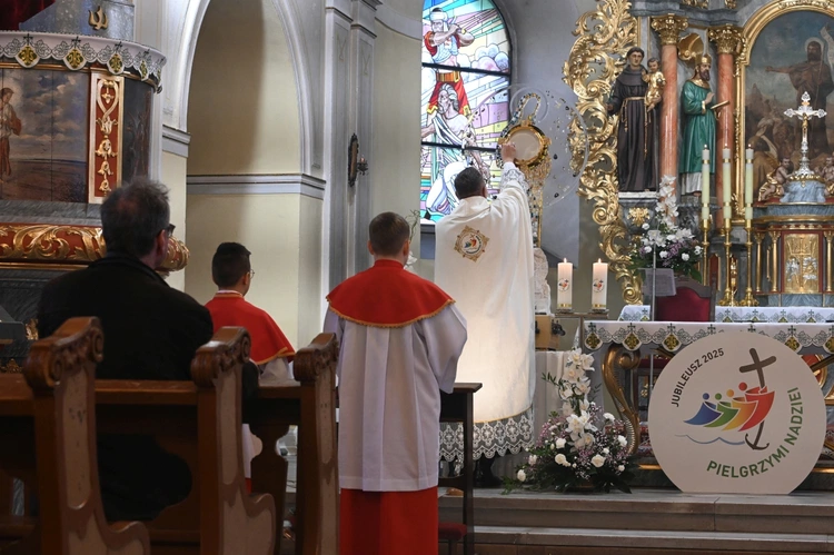 Adoracja Najświętszego Sakramentu w Grobnikach