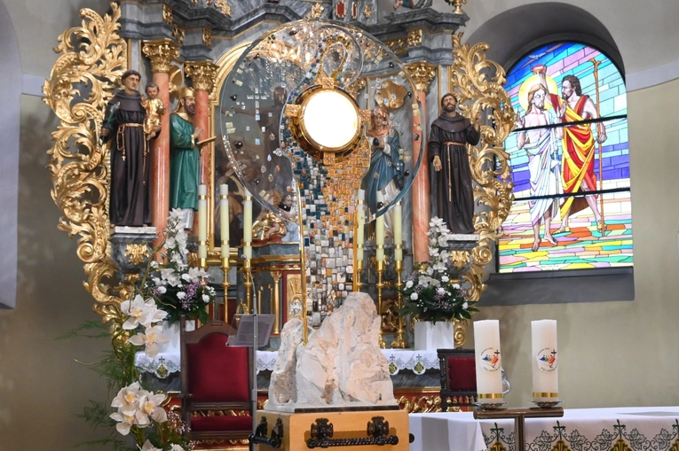 Adoracja Najświętszego Sakramentu w Grobnikach