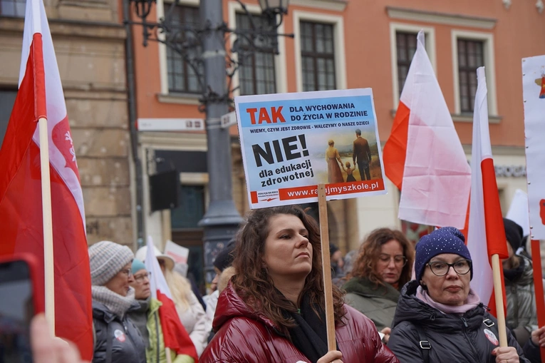 Manifestacja "Tak dla edukacji, nie dla deprawacji"