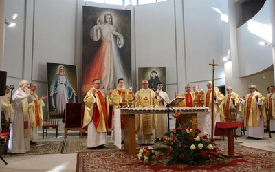 Płock. Bóg, który prosi: "Zaufaj Mi"