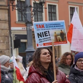 "Tak dla edukacji, nie dla deprawacji". Manifestacja we Wrocławiu