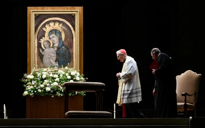 Kard. Parolin na Placu św. Piotra: niech Maryja Uzdrowienie Chorych wspiera Ojca Świętego