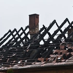W nocy wybuchł pożar na plebanii w Gądkowie Wielkim