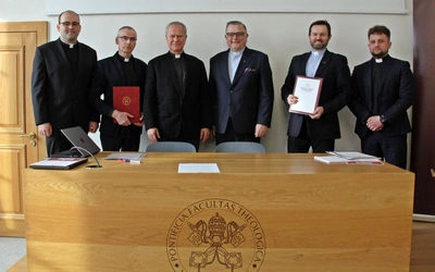 Nie ochrzczą dzieci, dopóki rodzice nie wezmą ślubu. "To niedopuszczalne"