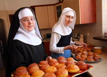 Wyślij pączka do Afryki