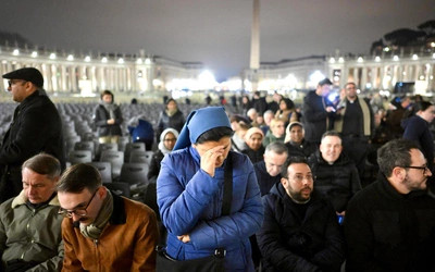 Rzym: Trwa modlitwa za papieża Franciszka. Włącz się w nią tam, gdzie jesteś!