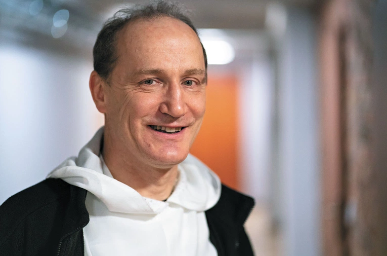 Co za dużo, to niezdrowo. O roli umiaru i ascezy w przebodźcowanym świecie