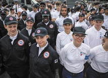 Francuski model powszechnej służby publicznej (Service National Universel  – SNU) adresowany  jest do 15-latków.