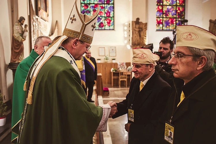 Podczas Eucharystii w szeregi wspólnoty wstąpili nowi członkowie – bracia Franciszek Malczewski i Jarosław Pogorzelski, obaj z parafii pw. Matki Bożej Bolesnej w Gdańsku.