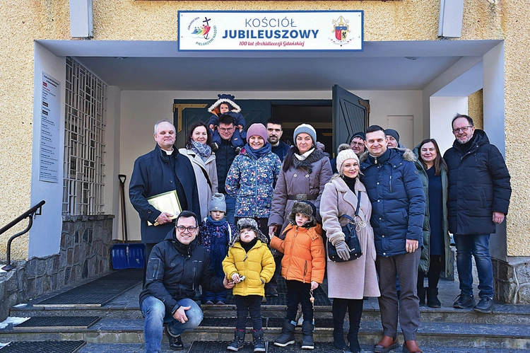 Spotkania w ostatnie soboty miesiąca rozpoczynają się o godz. 12.