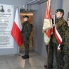 W dawnym więzieniu mokotowskim złożono kwiaty pod tablicą upamiętniającą „Nila”.