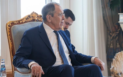 Ławrow: nie rozpatrujemy wariantu rozlokowania sił europejskich na Ukrainie