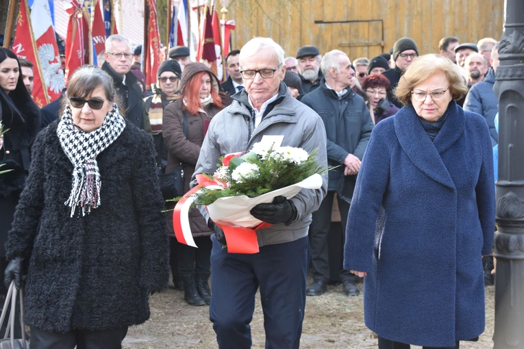 Zielona Ciechanowska. Upamiętnienie żołnierzy wyklętych