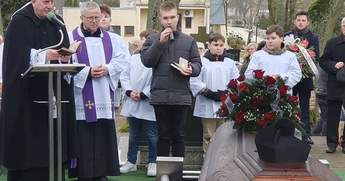 Pogrzeb ks. Ryszarda Czarneckiego