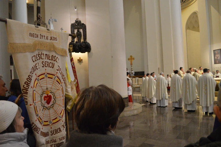 Dekanaty pielgrzymowały do katedry
