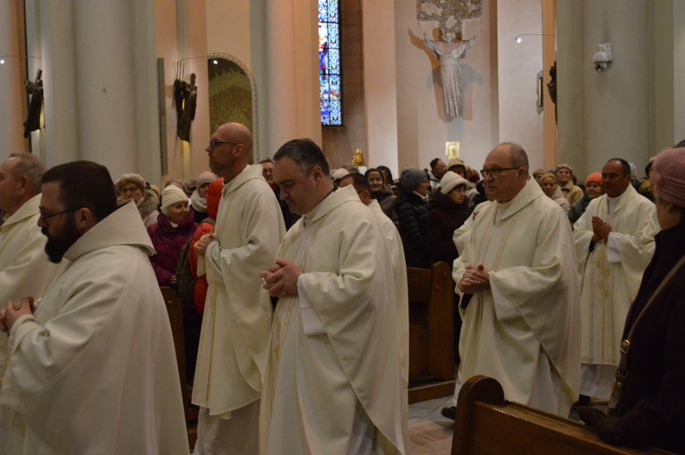 Dekanaty pielgrzymowały do katedry