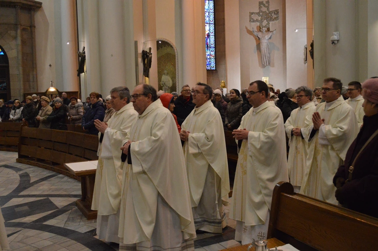 Dekanaty pielgrzymowały do katedry