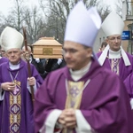 Pogrzeb bp. Kazimierza Romaniuka, cz. 2