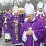 Pogrzeb bp. Kazimierza Romaniuka, cz. 2