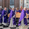 Podczas pogrzebu bpa Kazimierza Romaniuka