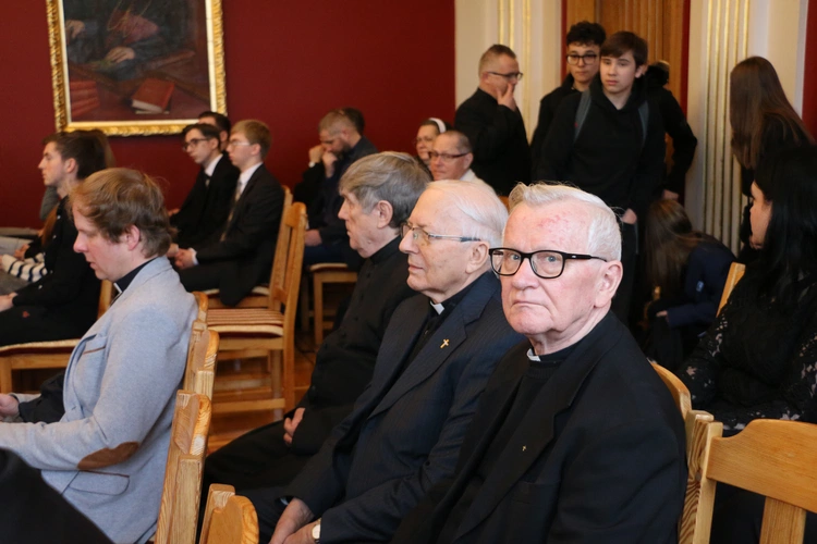 Płock. Konferencja naukowa dedykowana bp. Romanowi Marcinkowskiemu