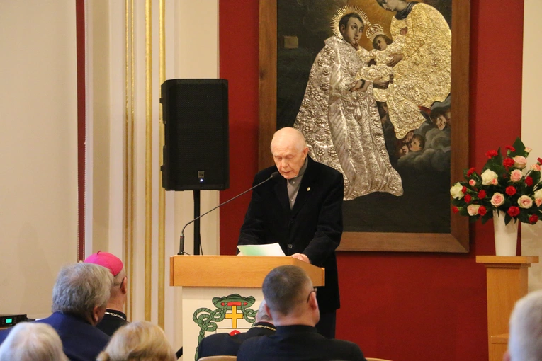 Płock. Konferencja naukowa dedykowana bp. Romanowi Marcinkowskiemu