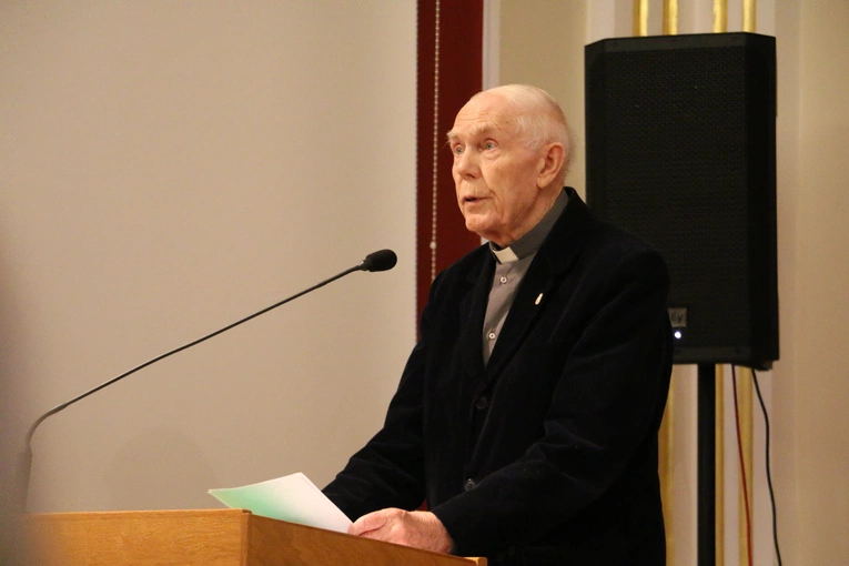Płock. Konferencja naukowa dedykowana bp. Romanowi Marcinkowskiemu