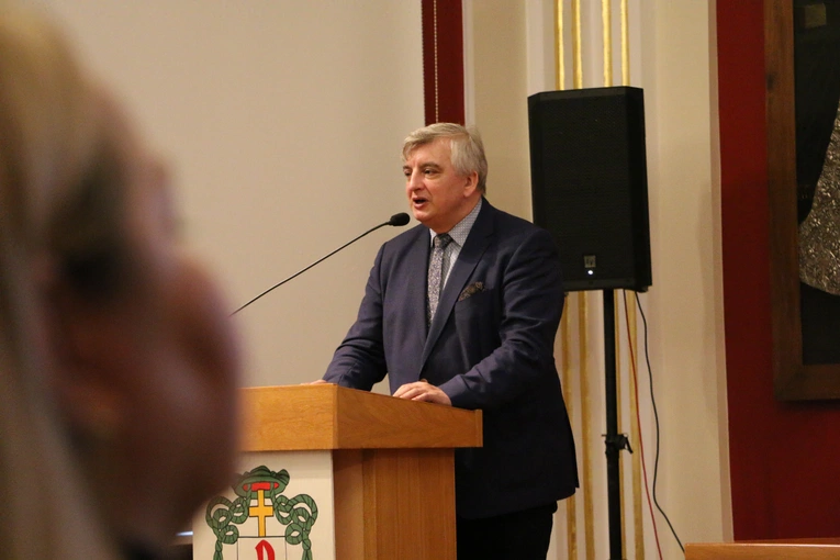 Płock. Konferencja naukowa dedykowana bp. Romanowi Marcinkowskiemu