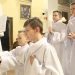 Mystków. Błogosławieństwo nowych lektorów dekanatu Nowy Sącz-Wschód