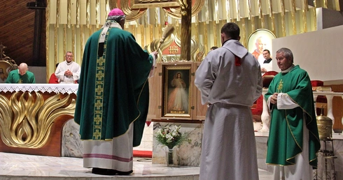 Abp Kupny: Przebaczenie świadczy o tym, że miłość jest potężniejsza niż grzech
