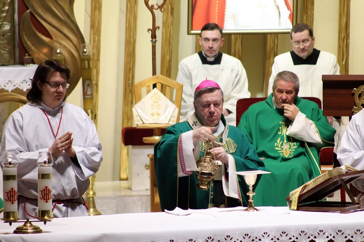 Rozpoczęcie peregrynacji obrazu po rodzinach parafii pw. Miłosierdzia Bożego w Brzegu