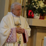 Mława. Konsekrecja ołtarza w parafii pw. św. Stanisława BM - cz. I