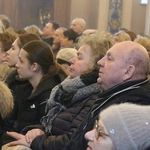 Mława. Konsekrecja ołtarza w parafii pw. św. Stanisława BM - cz. II
