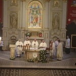 Mława. Konsekrecja ołtarza w parafii pw. św. Stanisława BM - cz. II