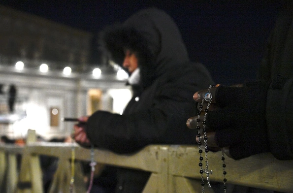 Trwa moditwa za papieża Franciszka