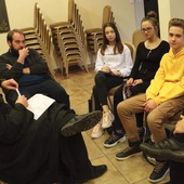	Uczestnicy podpowiedzą, jak przekazywać wiarę w dobie powszechnej cyfryzacji.