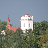 Kościół parafialny w Białowieży miał być wotum za odzyskanie przez Polskę niepodległości. 