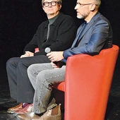 	Piotr Cyrwus (z lewej) i reżyser „Świętej nocy” Jarosław Banaszek prezentowali w Nowym Targu swój nowy film.